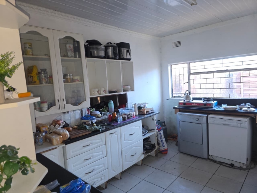 5 Bedroom Property for Sale in Oos Einde North West